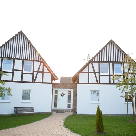 Semesterbostad Hof Koehne - Haus Am Berg 4er